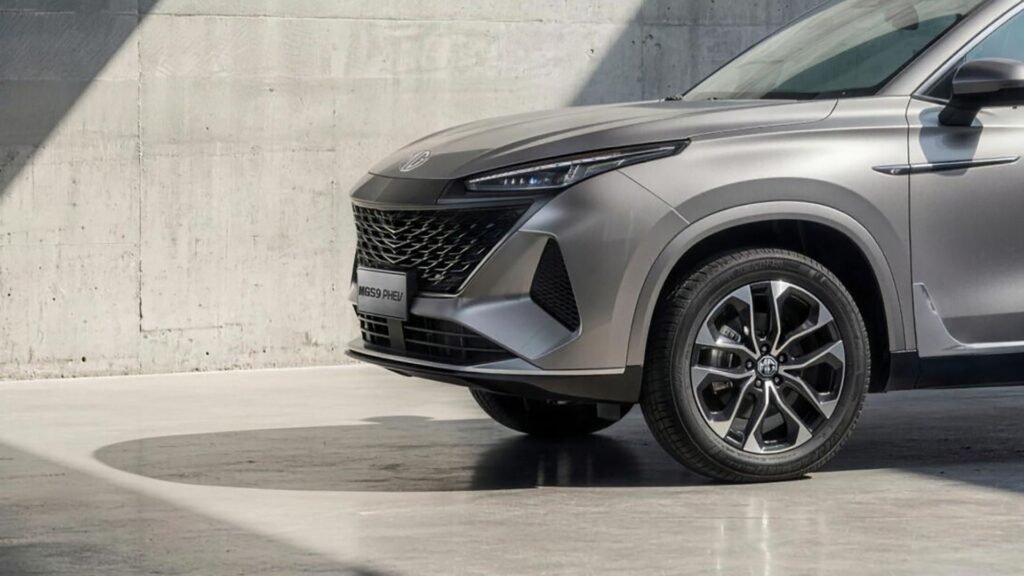 MG, Once Known For Tiny Sports Cars, Launches Its First Three-Row SUV