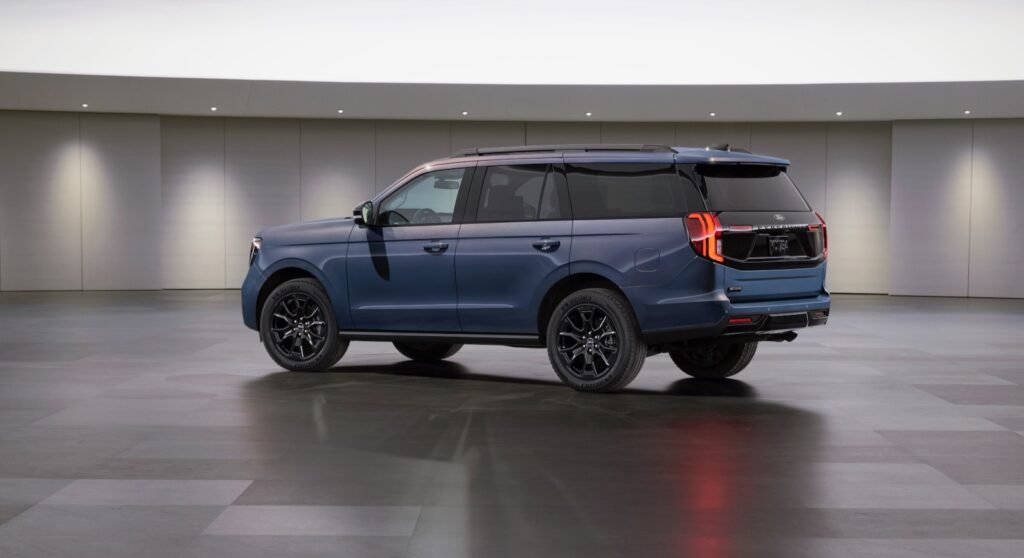 2027 Ford Expedition 30th Anniversary Appearance Package gets the Mustang’s Blue Ember paint
