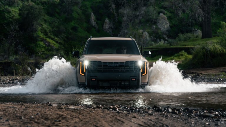 2027 Kia Telluride Can Wade Deeper Than a Bronco Raptor or Defender