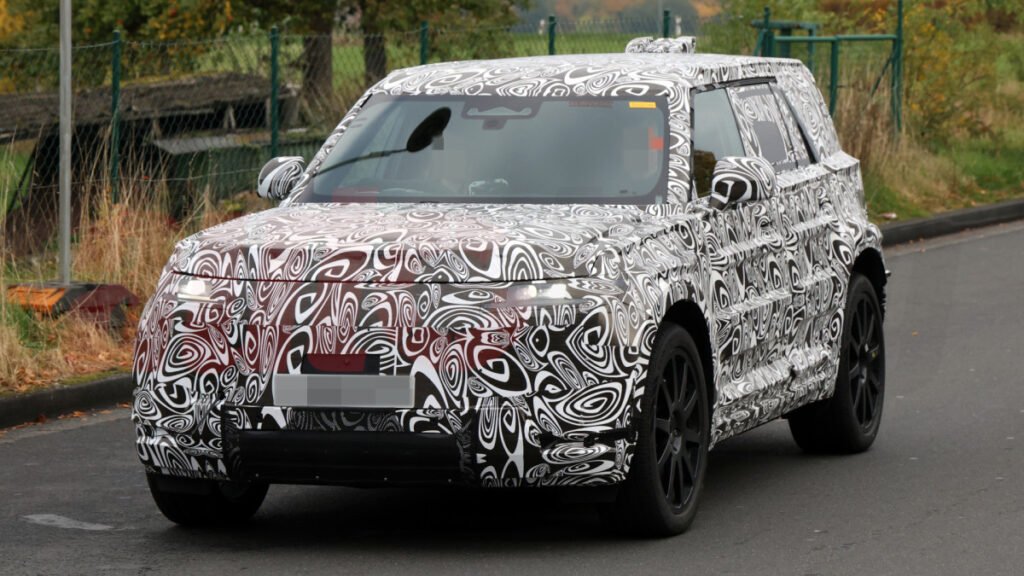 Land Rover’s Baby Defender Sport Won’t Match the Full-Size Model Off-Road