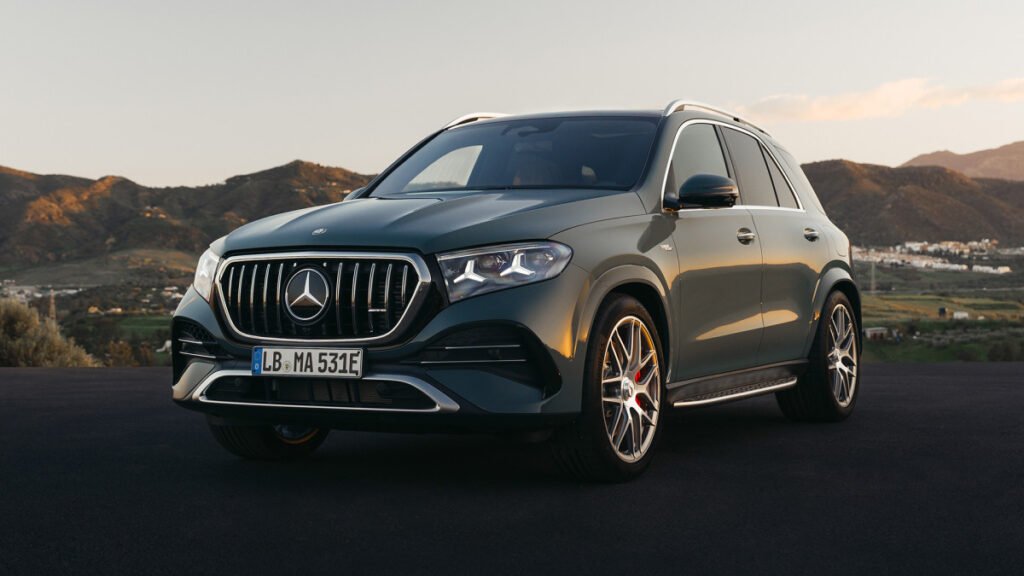 2027 Mercedes-AMG GLE 53 Hybrid Brings V8 Power Without the V8