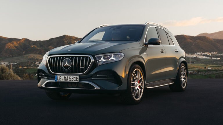 2027 Mercedes-AMG GLE 53 Hybrid Brings V8 Power Without the V8