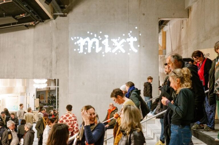 How Letters Come Alive: Atelier AAAAA's identity for Mixt