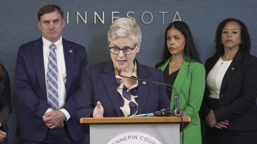 Minnesota launches investigation that could lead to charges against immigration officers