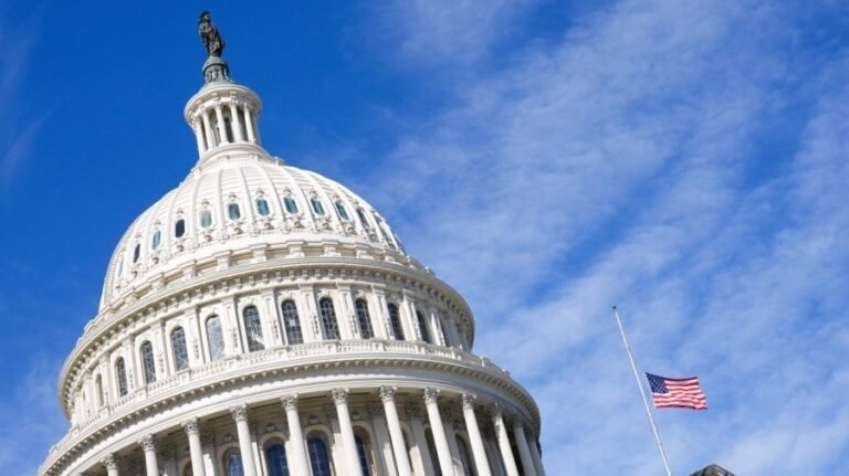 Government maintains spot atop list of Americans' concerns: Gallup