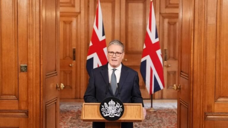 Keir Starmer allows UK military to board Russia's shadow fleet vessels