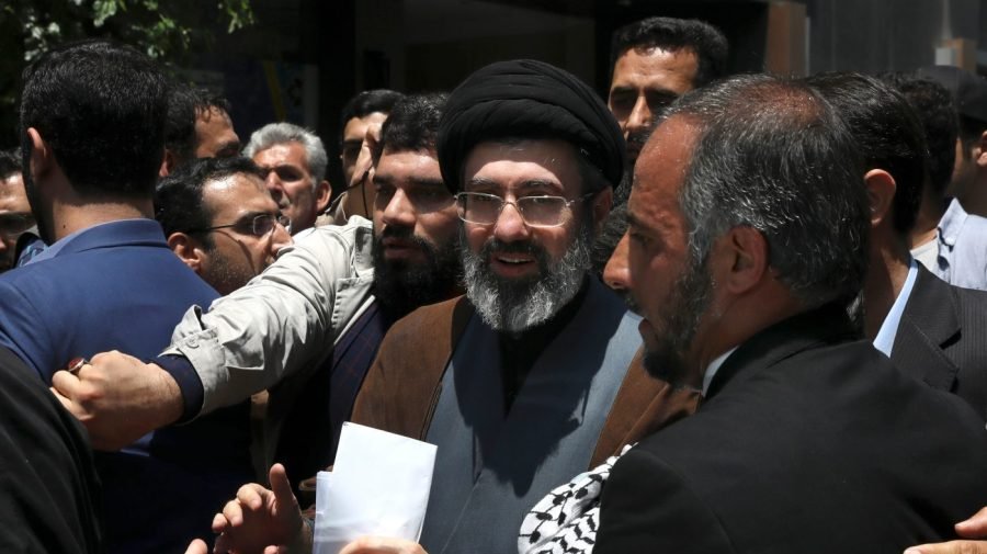 New Iranian leader wounded early in US operation