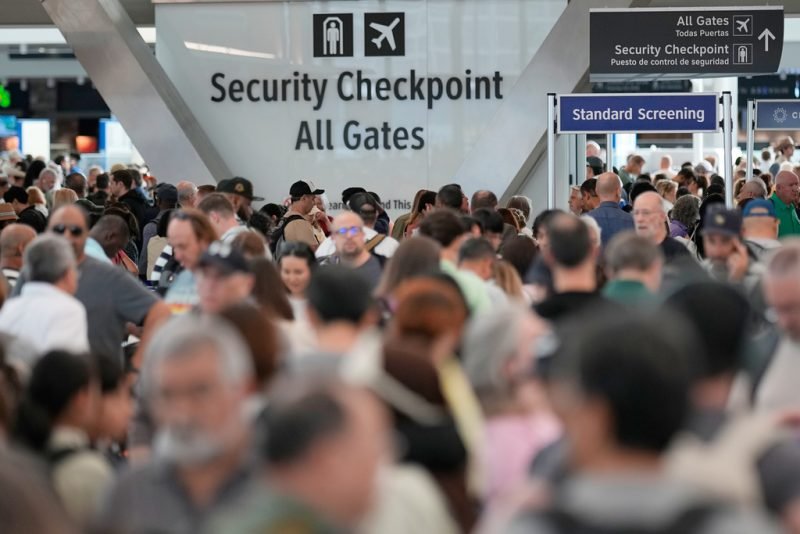 Airport wait times now at record-highs, TSA says: 'A dire situation'