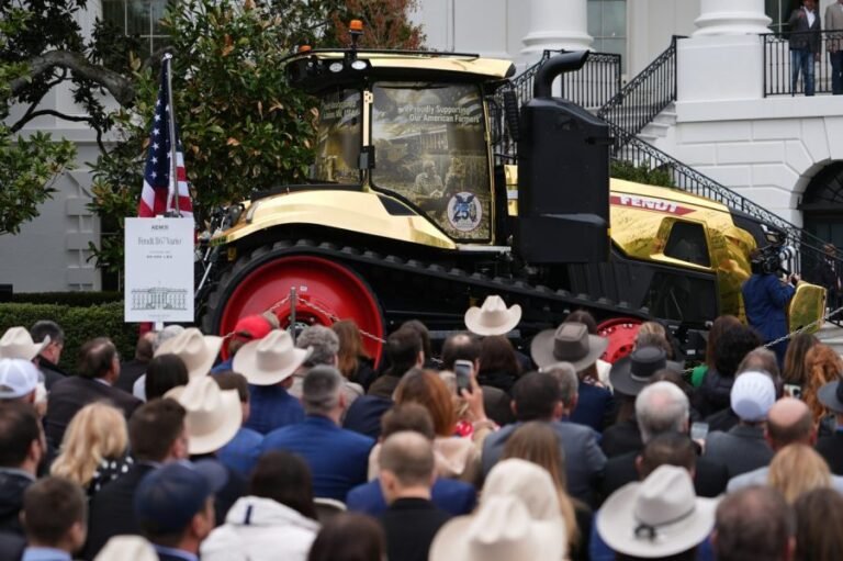 Trump boosts ethanol in bid to help farmers fight inflation
