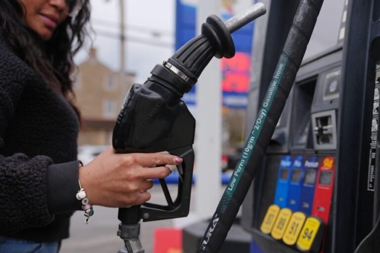 12 states see gas prices drop since last week, data shows