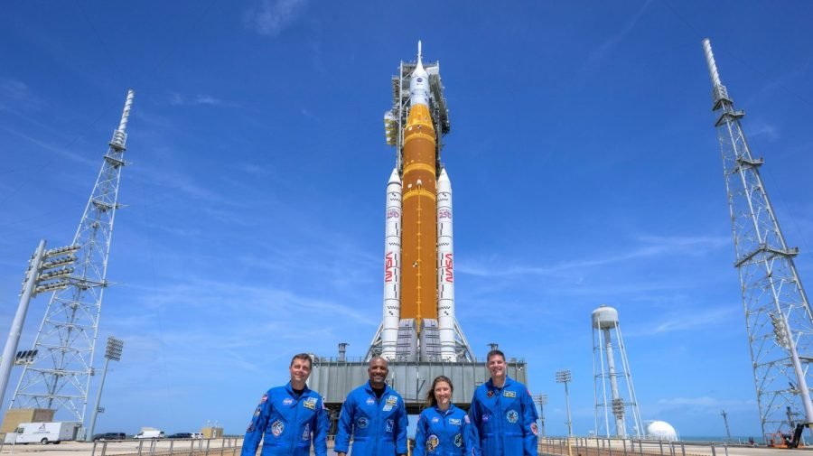 Watch live: NASA holds press conference ahead of Artemis II launch