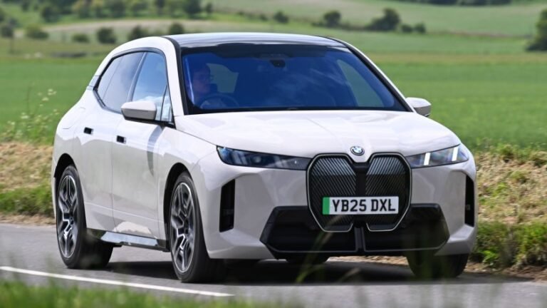 Car Deal of the Day: BMW iX with £23,000 off? Step this way...