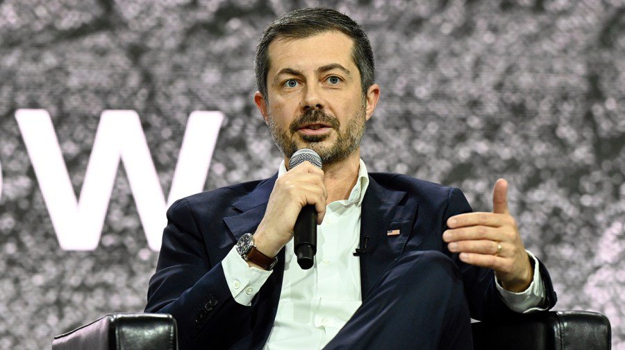 Buttigieg leans on combat experience to criticize Trump’s ‘war of choice’ in Iran