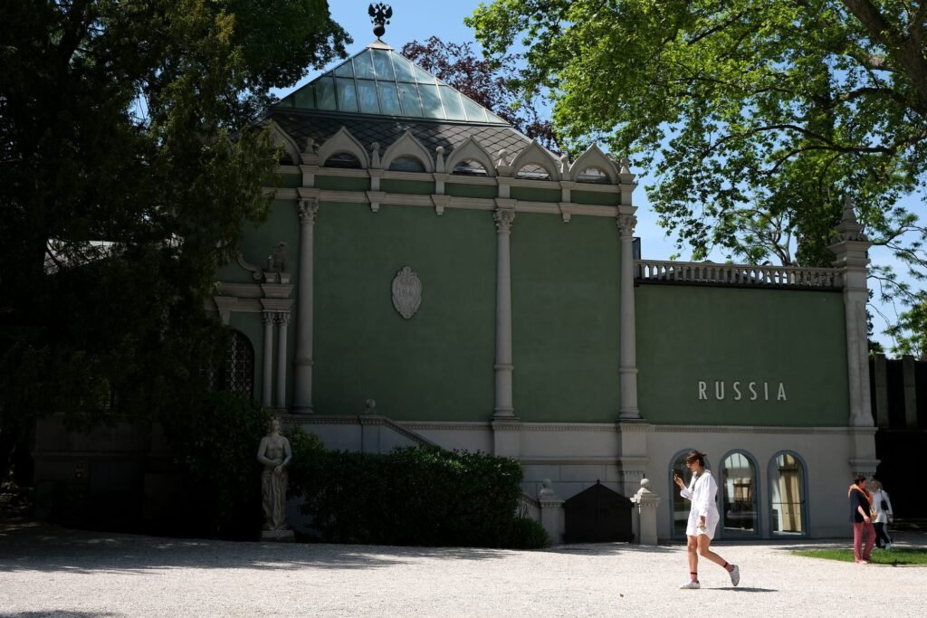 Over 6,000 Sign Letter Opposing Russia’s Venice Biennale Pavilion