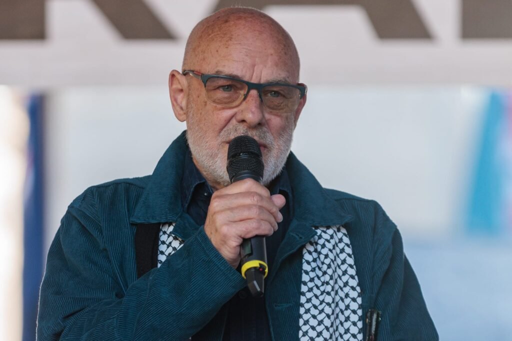 Brian Eno and 200+ Artists Urge British Museum to “Stop Erasing Palestine”
