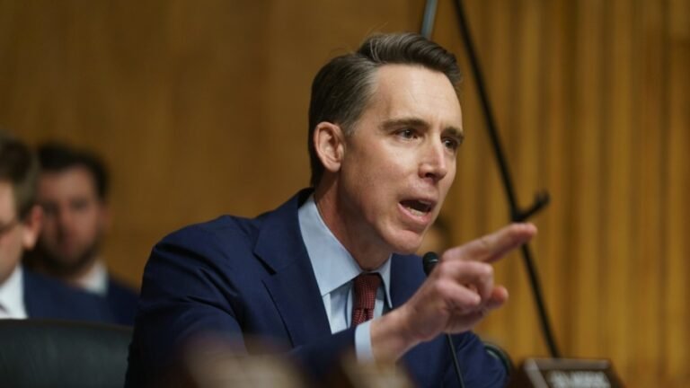 Hawley introduces bill to remove FDA approval for Mifepristone