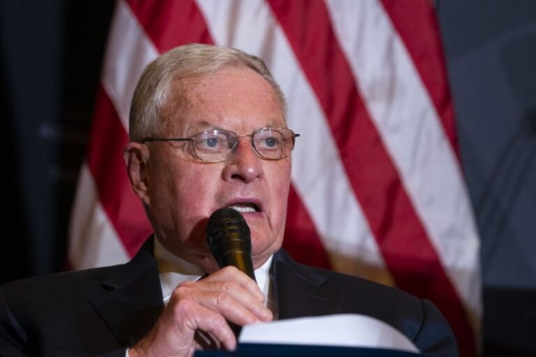 Keith Kellogg 'big believer in boots on the ground' on Kharg Island, Strait of Hormuz