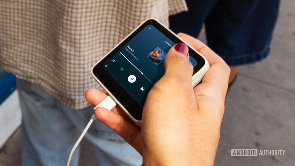 This $400 digital detox phone has a 3-inch screen (yay!) and a subscription service (boo!)