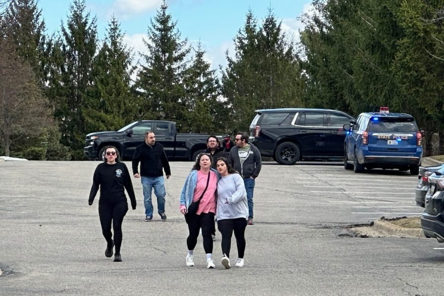 Suspect in Michigan synagogue attack is dead, source says