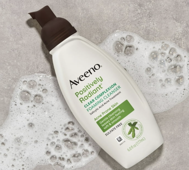 Aveeno Clear Complexion Foaming Facial Cleanser just $2.97 at Walmart!