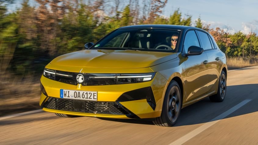 New Vauxhall Astra 2026 facelift review: updates fail to help it stand out