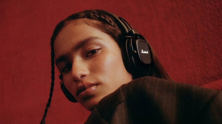 The gorgeous Marshall Major V headphones just hit a new record-low price!