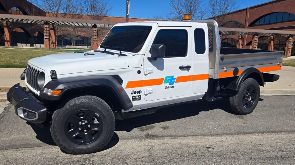 This Jeep Gladiator Work Truck Has a Bigger Bed Than a Half-Ton