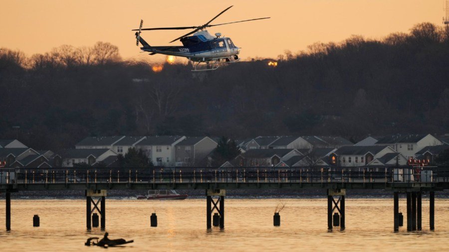 FAA tightens helicopter safety rules near airports after Reagan National crash