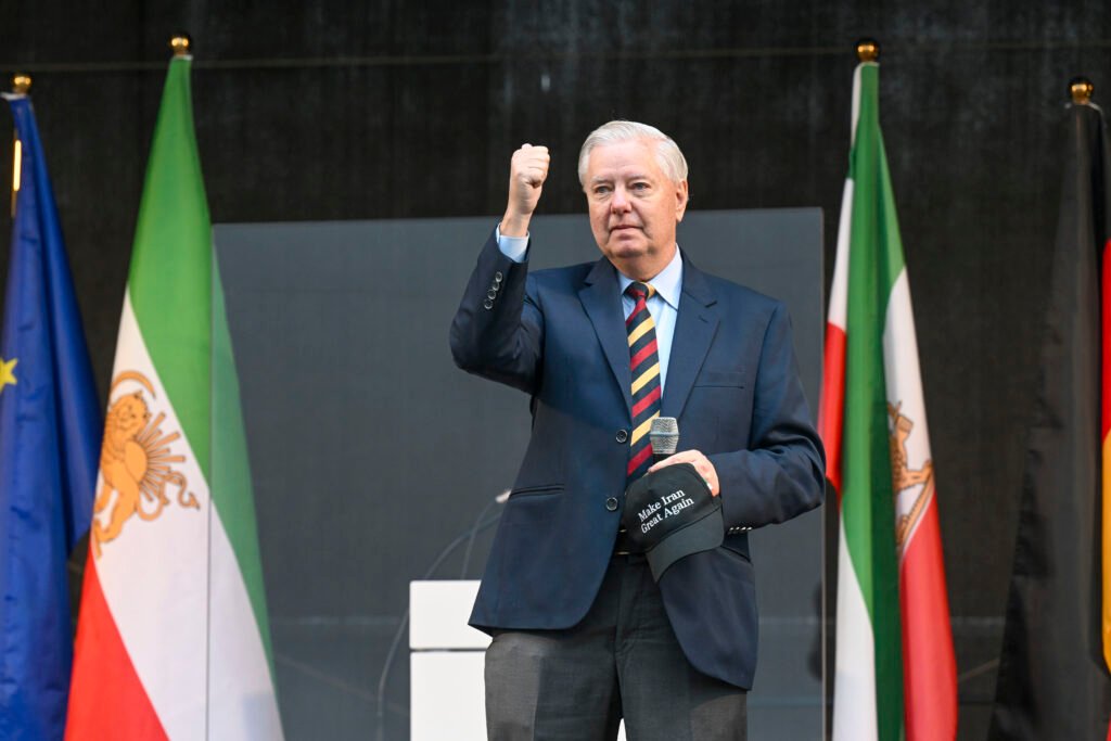 How Lindsey Graham got Trump to yes on Iran