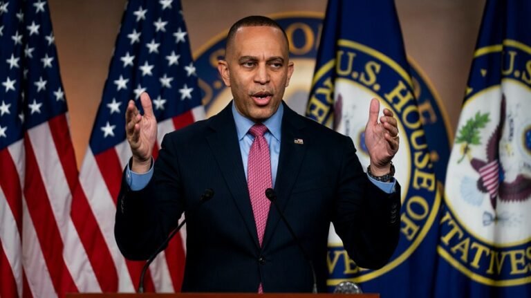 Jeffries warns Republicans on redistricting after Democrat flips Mar-a-Lago seat