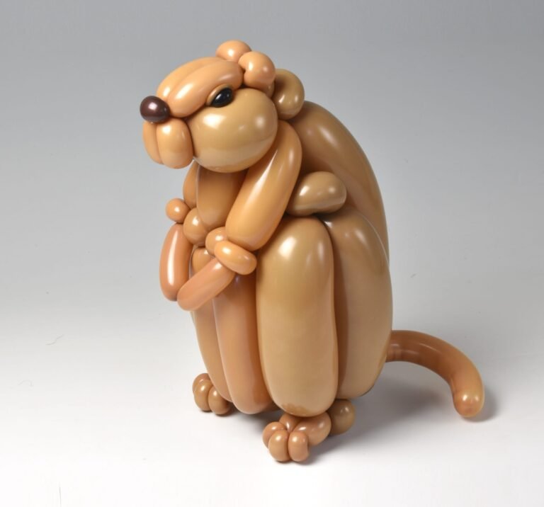 Masayoshi Matsumoto Meticulously Transforms Balloons into Expressive Critters