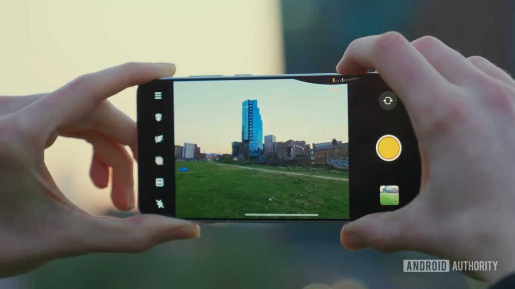 The OPPO Find X9 Ultra’s 10x camera is looking more and more like a beast