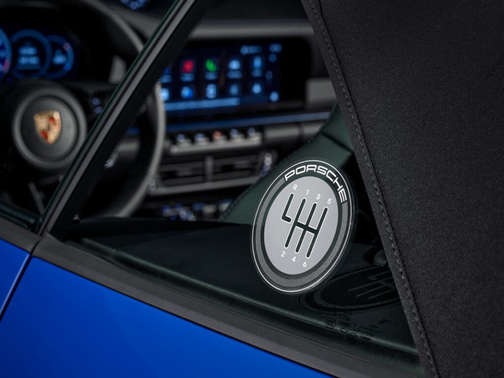 Porsche Is Developing a Shifter That Acts Like a Manual or Automatic