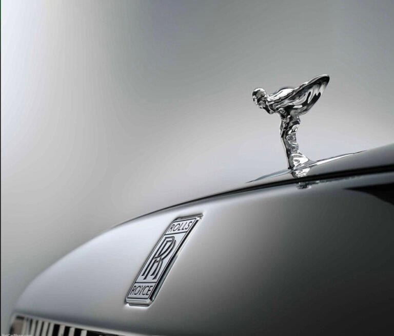 Rolls-Royce’s New Invitation-Only Coachbuild Program Will Produce Ultra-Rare EVs
