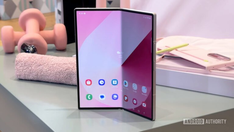 One UI 8.5 beta starts rolling out to older Samsung flagships