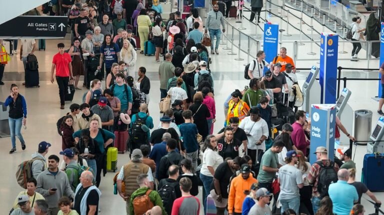 TSA official: 'Not hyperbole' to suggest airports may close if shutdown persists