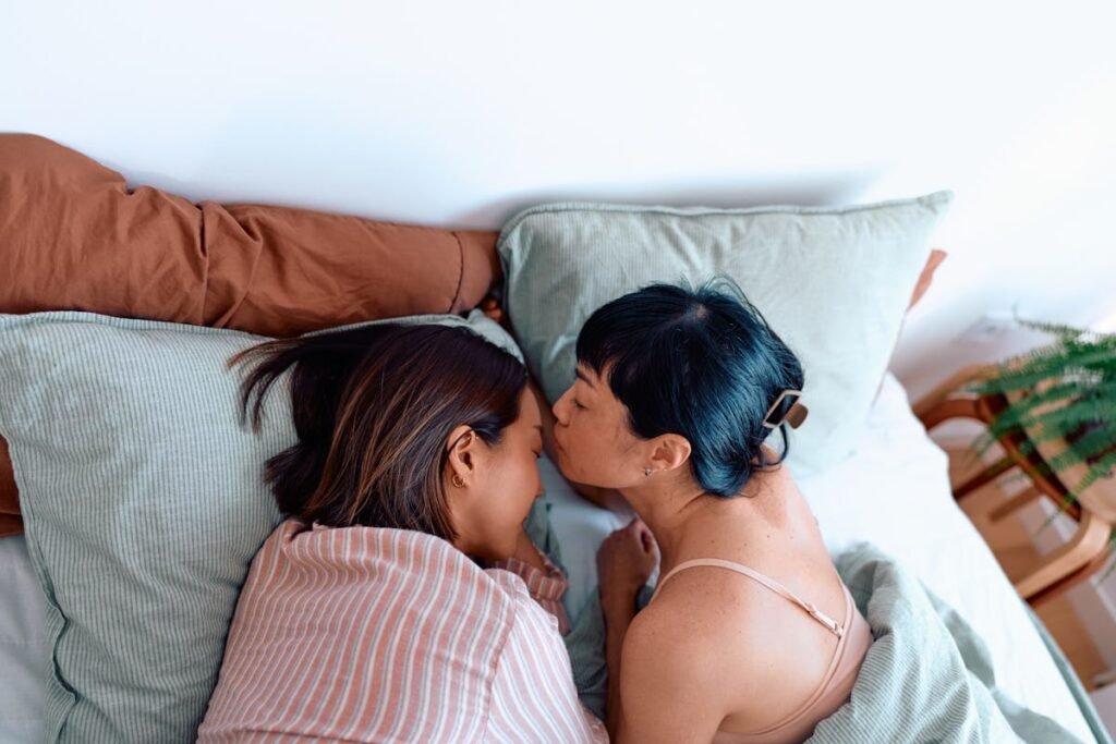 What Is "Praise Kink"? Unpacking The Turn-On Everyone's Suddenly Talking About