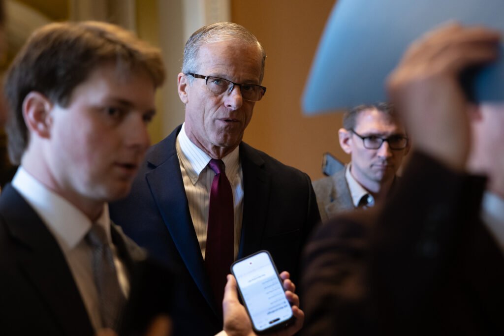 John Thune says he's aiming to land DHS deal Thursday