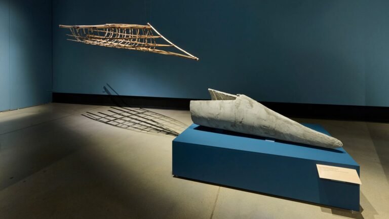 Parallax(e): Perspectives on the Canada–US Border