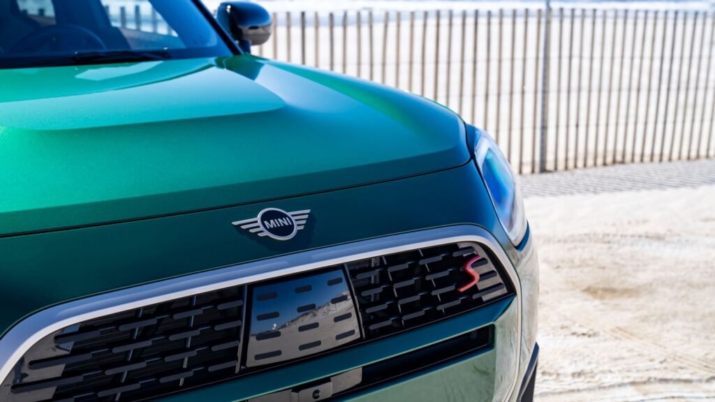 Mini Oxford Edition Countryman Returns For 2027, Starts At $34,900