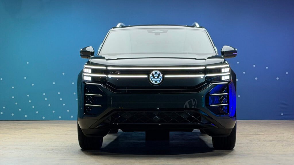 Volkswagen Is Finally Bringing Hybrids to Its Biggest SUVs
