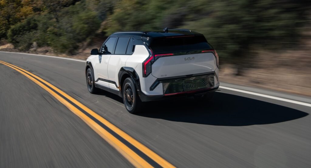 2027 Kia EV3 Debuts as Affordable Electric SUV With 320 Mile Range