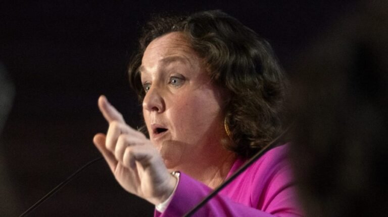 Dozens of former Katie Porter staffers pen open letter defending her, months after backlash