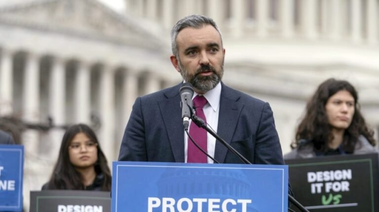 New Mexico AG says Meta is threatening to pull platforms from state 