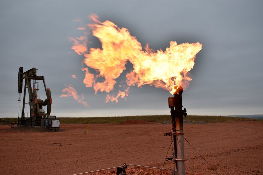 EPA takes early step in methane rule rollback