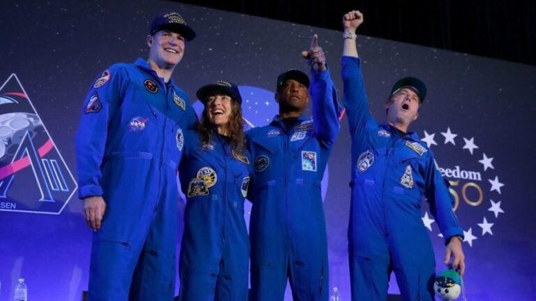 Watch live: Trump hosts Artemis II astronauts at White House