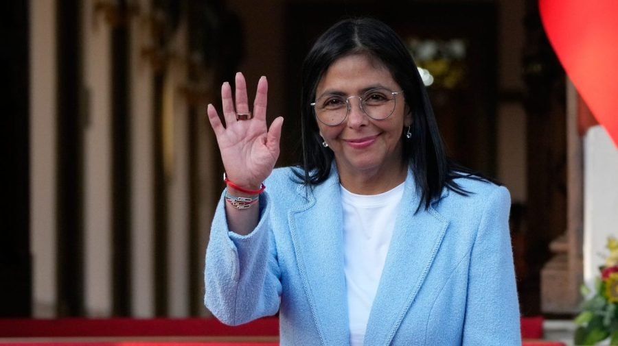 Trump administration lifts sanctions on acting Venezuela president