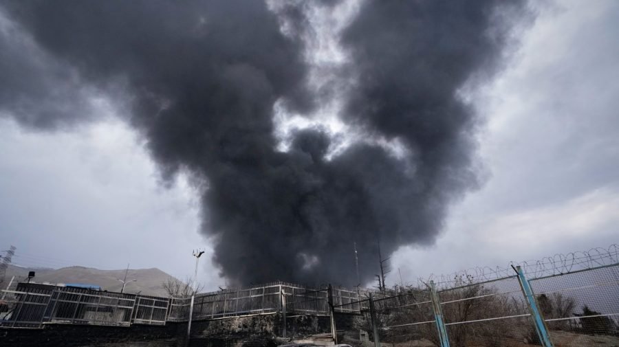 Trump says Iran exit could be soon