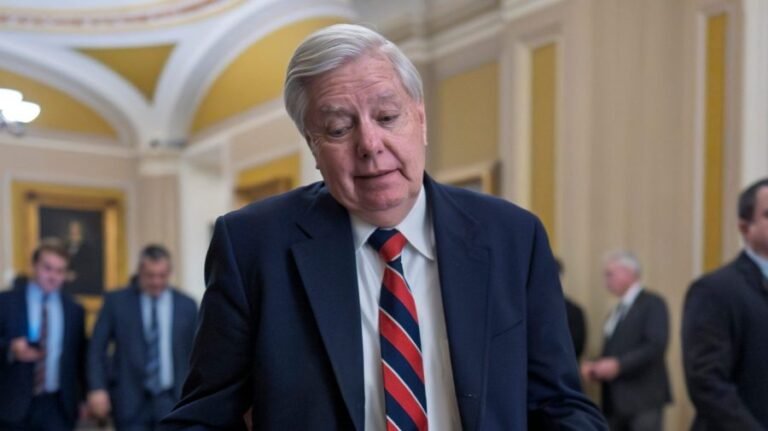 Graham: Iran will suffer 'massive military attack' Tuesday night without 'capitulation' from Tehran