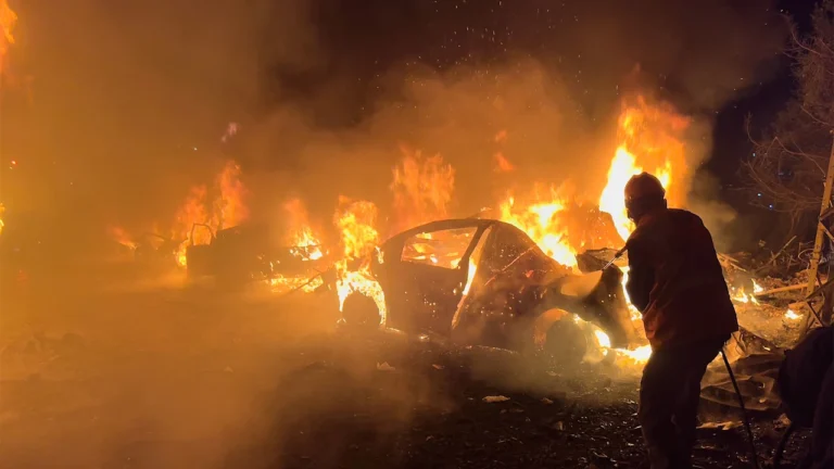 Trump delivers an update on the U.S. offensive, saying Iran will go ‘back to the Stone Ages’